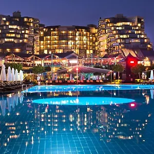 5* Üdülőközpont Limak Lara Deluxe &